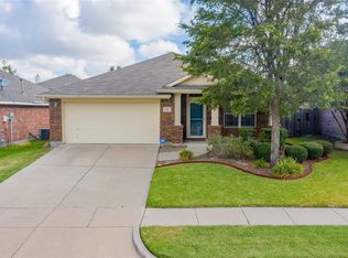 320 Highland Glen Dr, Wylie, TX 75098