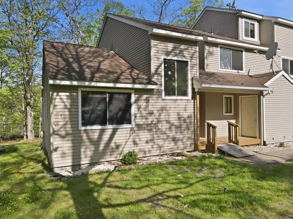 3301 Windermere Dr, Bushkill, PA 18324
