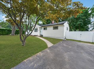 2602 Knickerbocker Avenue, Medford, NY 11763
