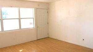 UNIT 1 - LIVING ROOM