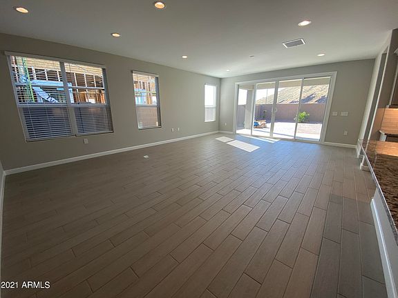 5th image of 1825 E Saguaro Park Ln