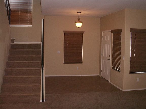 4th image of 44555 W High Desert Trl