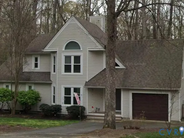 14403 Woods Walk Ln, Midlothian, VA 23112