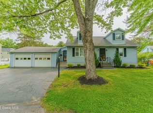 20 Vermont Ave, Rensselaer, NY 12144