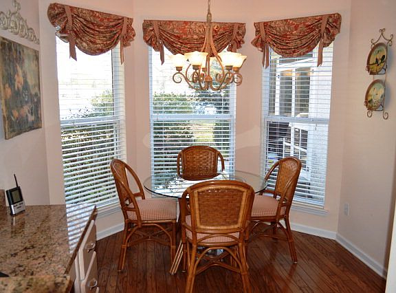 5th image of 128 Hidden Lakes Dr