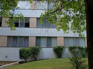 (Undisclosed Address), Saint Louis, MO 63105