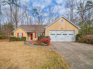 46 Maddox Rd SE, Acworth, GA 30102
