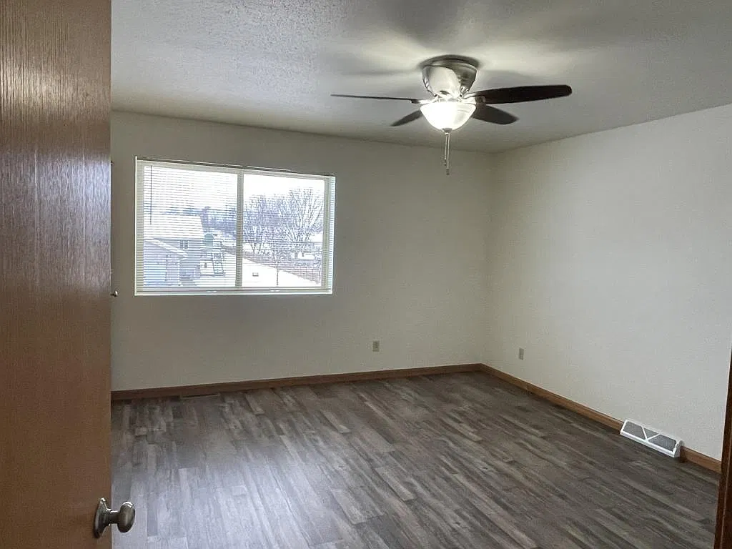 2710 Meadowlark Lane — Photo 4