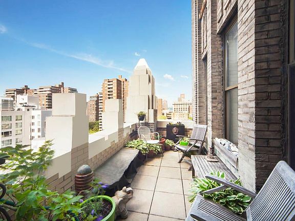 4th image of 249 W 29th St APT 10