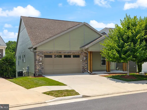 112 Flycatcher Way, Lake Frederick, VA 22630