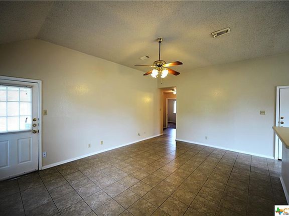 5th image of 2607 Armadillo Dr