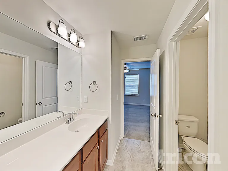 305 Woodfern Ct — Photo 6