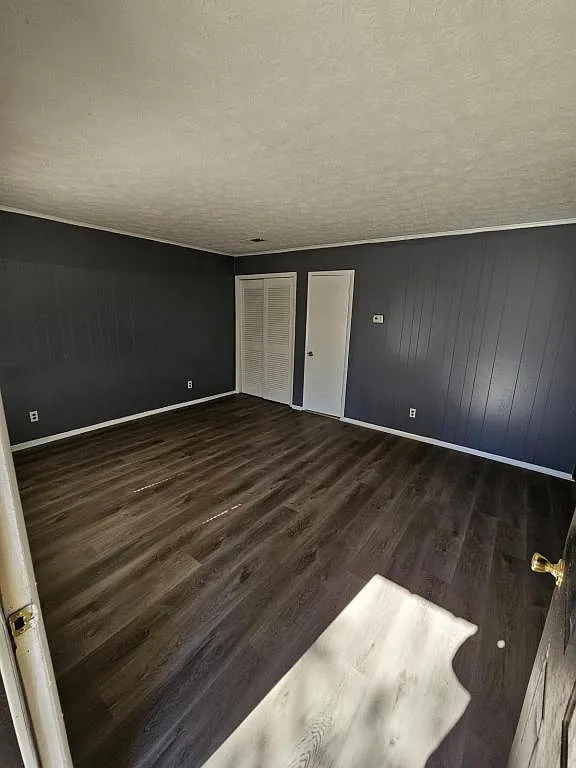 1925 Summer Street APT H1 — Photo 3