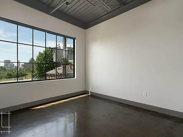 Wonder Bread Lofts — Photo 16