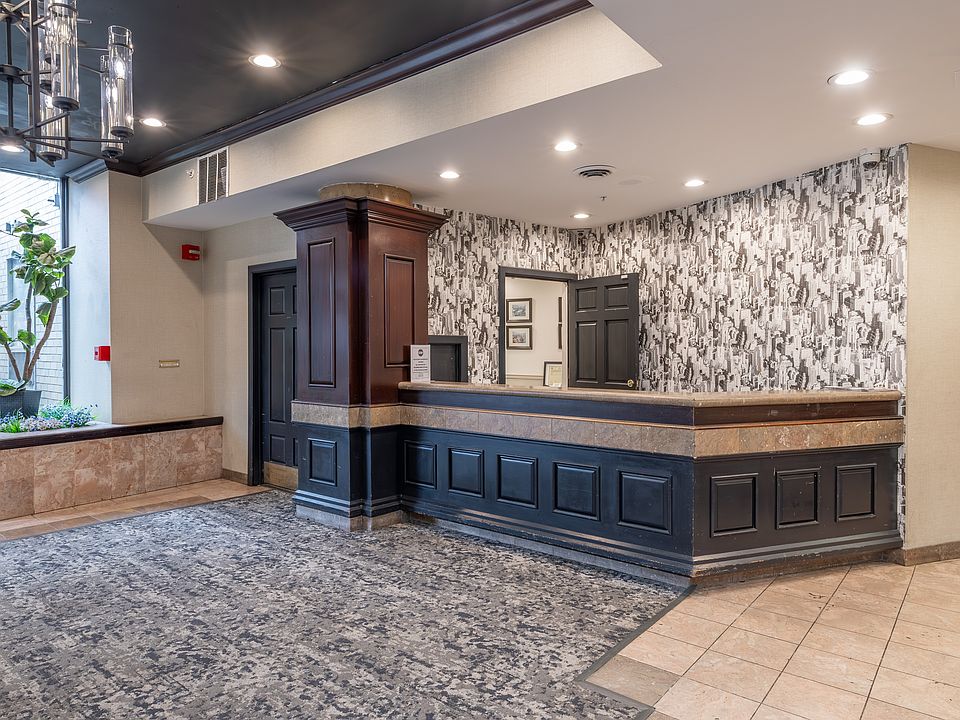 Welcome to Towne House Apartments, where modern elegance meets comfort. Our inviting lobby features stylish design and ample amenity space. Embrace a new lifestyle today. Schedule your tour and see what sets us apart!