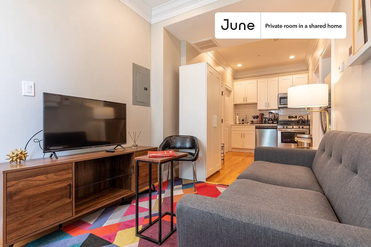 Twin bedroom in 3 bed/1 bath home in North End #277 C — Photo 3