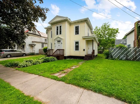 37 Nelson St, Auburn, NY 13021