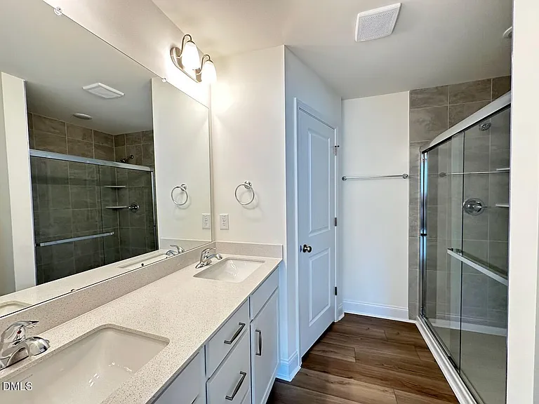 947 Kensley Grove Ln — Photo 20