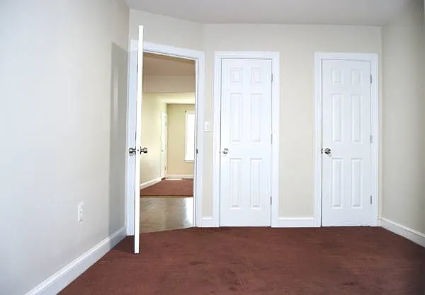 Den/ Can be used as 2nd bedroom