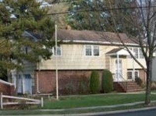 280 W Passaic St, Rochelle Park, NJ 07662
