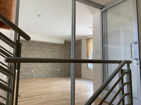 5th image of 3450 Cahuenga Blvd W #403B