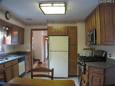 4th image of 23584 Westchester Dr