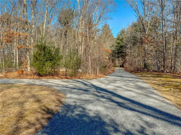 12-4 Jackson Lane, Mansfield, CT 06250