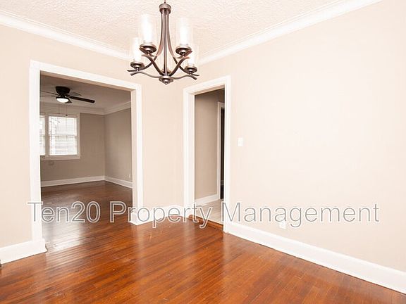 5th image of 3909 Crestview Dr
