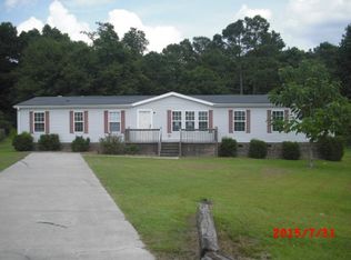 331 Cypress Knoll Dr, Richlands, NC 28574