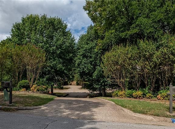 4th image of 1707 Creekhaven Dr