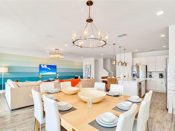 4th image of 537 MARCELLO BOULEVARD