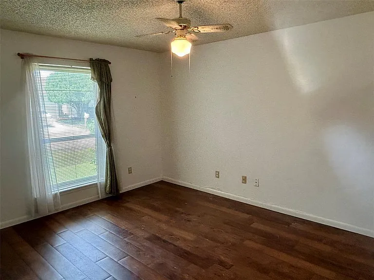 11103 Bellerive Dr — Photo 20