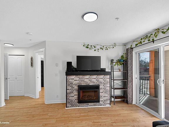 3rd image of 6960 120th St #315