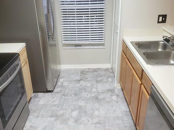 5th image of 4059 Dolphin Dr