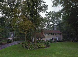 13 Beechtree Ln, Plainsboro, NJ 08536