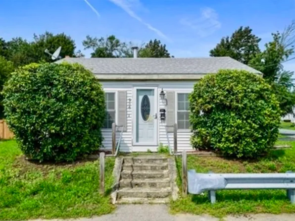 936 Centre St, Brockton, MA 02302