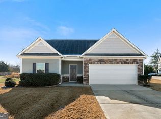 98 Oak Ridge Dr, Aragon, GA 30104