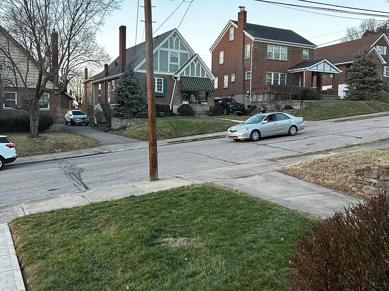 110 Glazier Ave #1 — Photo 26