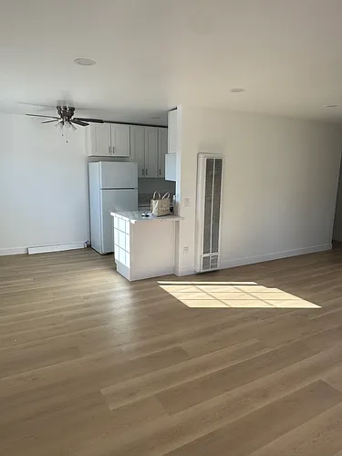 241 G St Photo 1