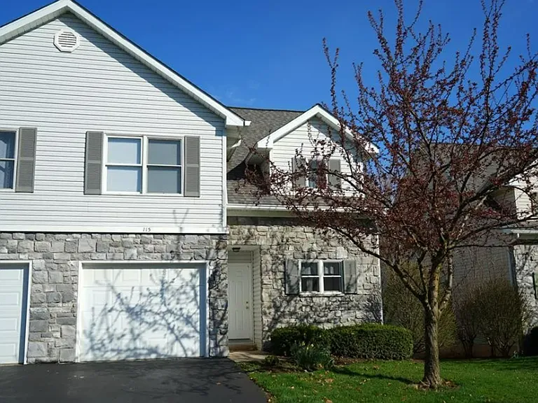 115 Washington Pl — Photo 1