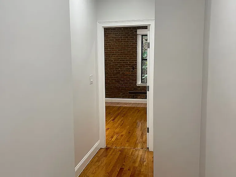 563 W 184th St #2 — Photo 4