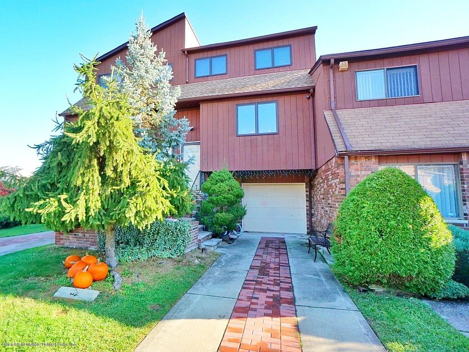 1st image of 63 Stonegate Dr