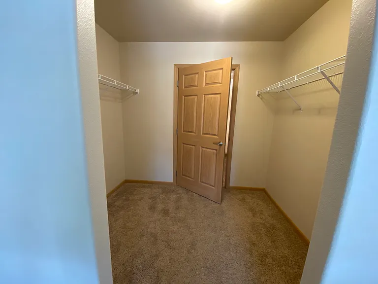 Stanley Apartments — Photo 62