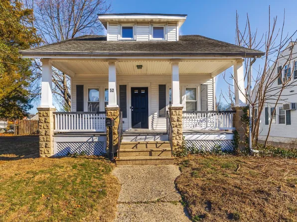 52 Ohio Ave, Blackwood, NJ 08012