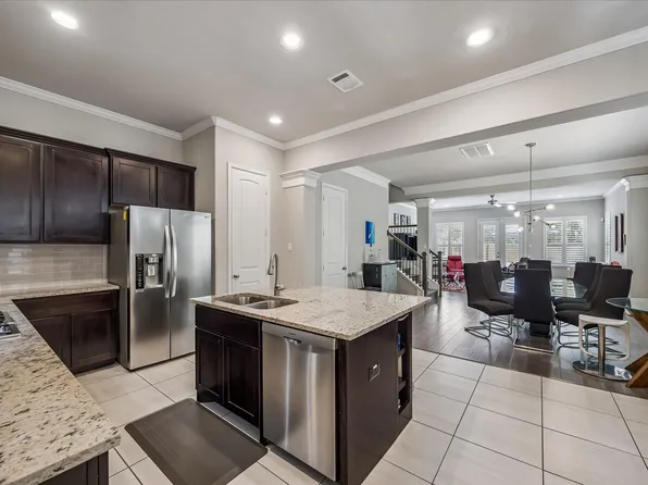 832B W 26th St, Houston, TX 77008