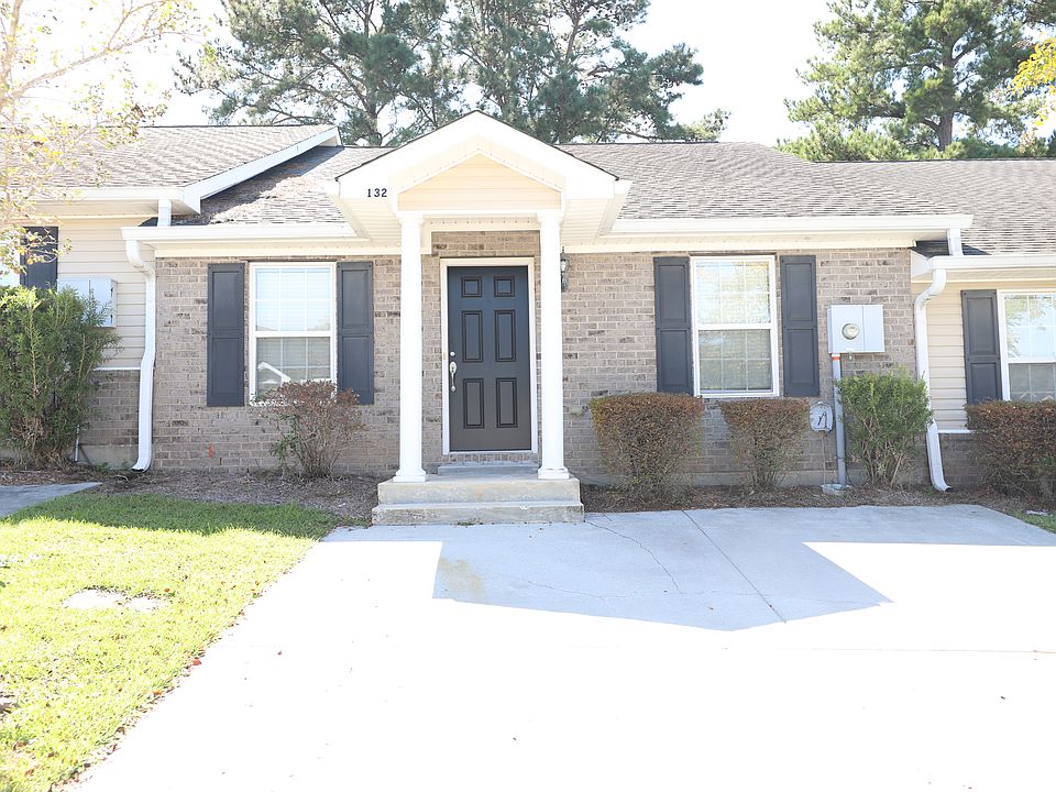 1st image of 132 Karima Cir