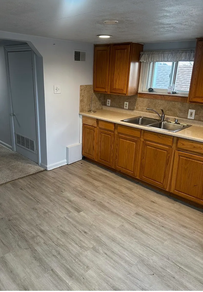 Building Photo - 1616 Chandler Ave #2