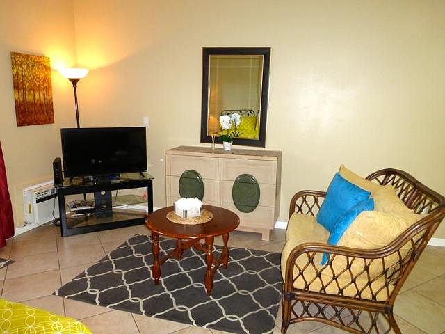 1st image of 355 Kalanianaole St #124-1