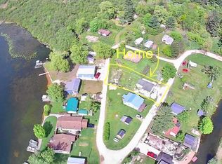 9388 S Lake Dr, Evart, MI 49631