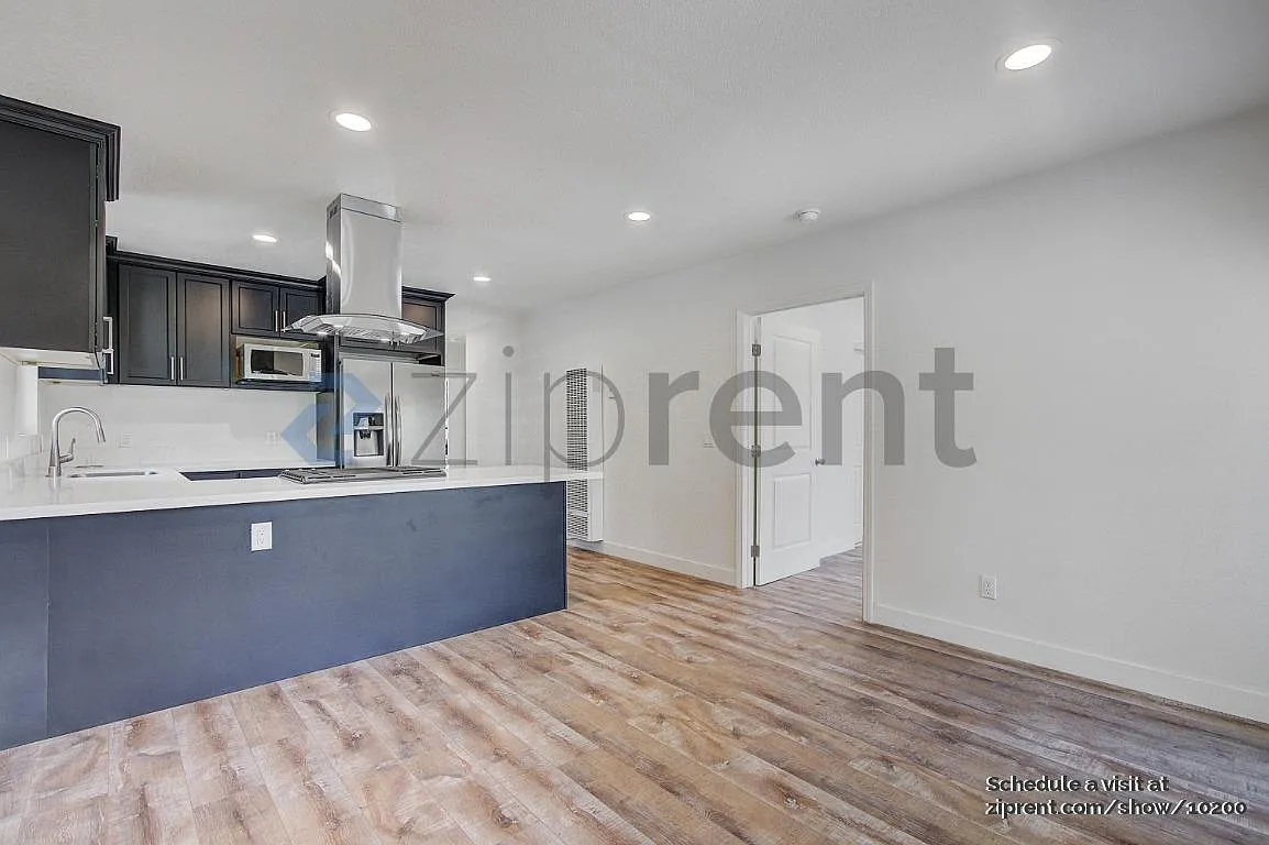 3 bed, 1100 sqft, $5,500 — Photo 4